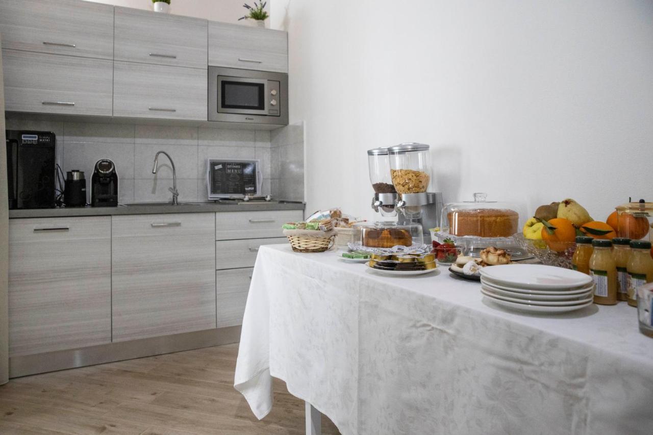 Irilor Luxury B&B Valledoria Kültér fotó